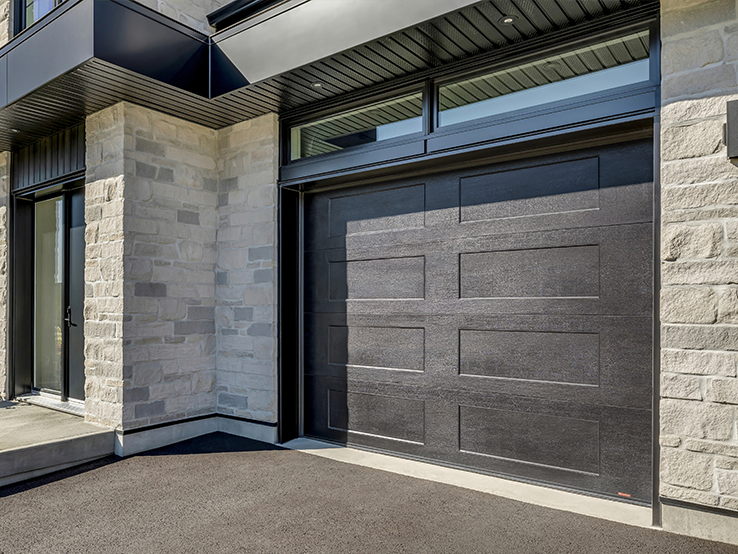 Garaga residential garage door in Black with the Shaker-Flat XL design.
